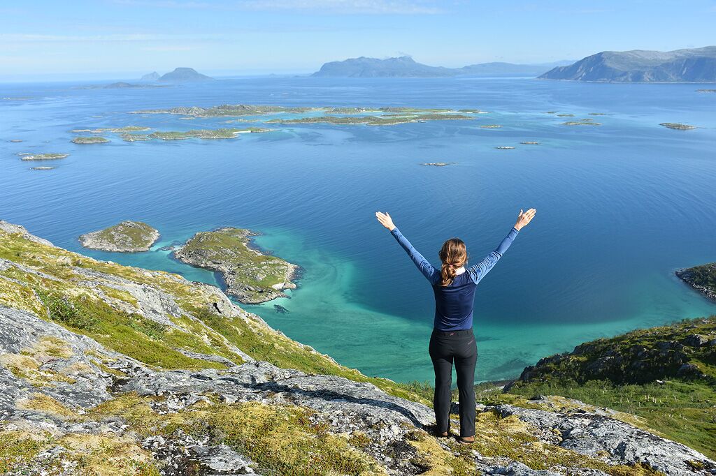 Hiking, camping and sailing in autonomy with Hobie kayaks, Sommarøy, Tromsø - Image 12