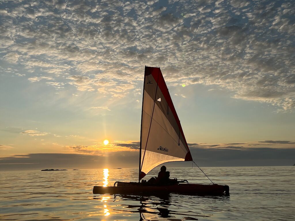 Midnight Sun in Hobie kayaks Sommarøy Tromsø