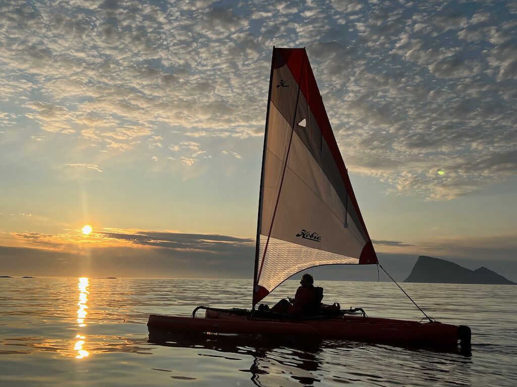Midnight Sun in Hobie kayaks Sommarøy Tromsø - Image 15